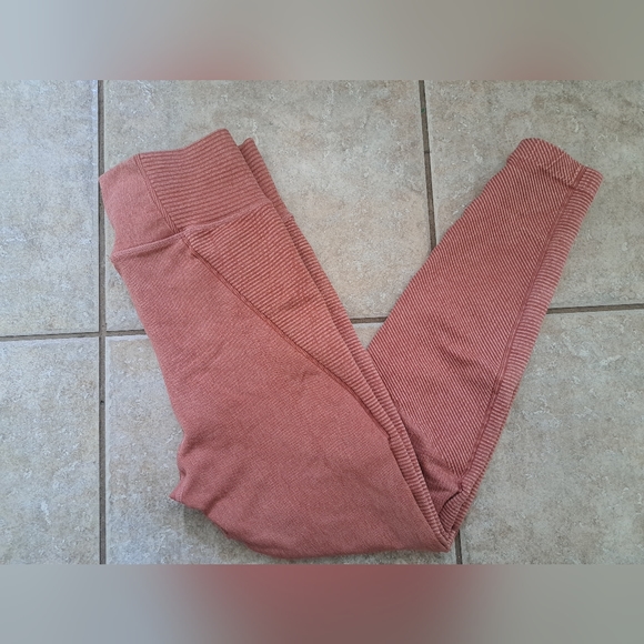 Offline by aerie leggings - Picture 1 of 4